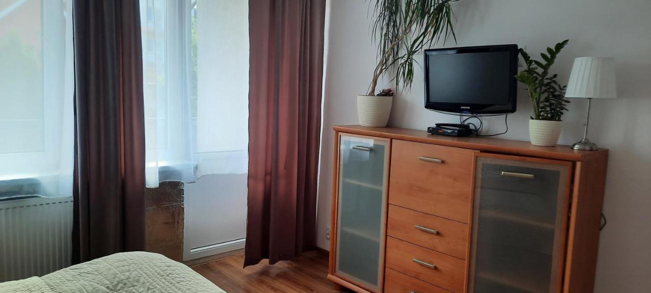 Apartamenty Eka Dom Goscinny 350M Do Plazy ريفال المظهر الخارجي الصورة